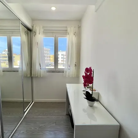 Nutmeg - 50mtrs To - By Hd Apartment *